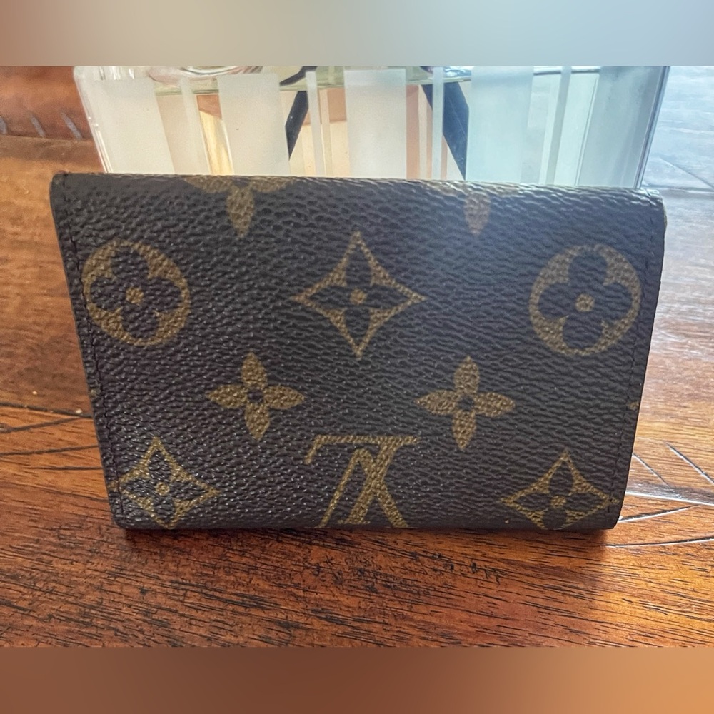 Authentic Louis Vuitton Brown monogram Key Holder key fob - Picture 3 of 14